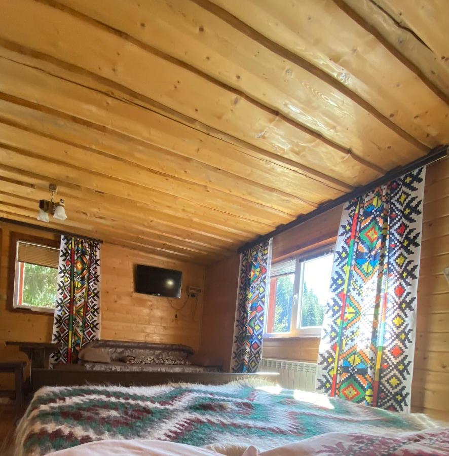Сімейний Номер 2 Садиба У Ані Synevyrsʼka Polyana Exterior foto